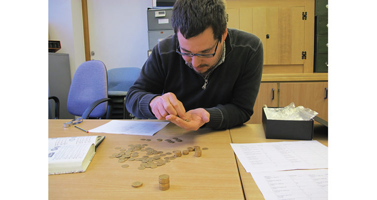 finds-liason-officer-peter-reavill-coins