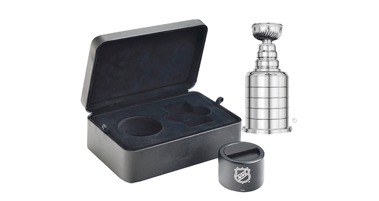 2017-canada-silver-50-dollar-stanley-cup-shape-coin-packaging
