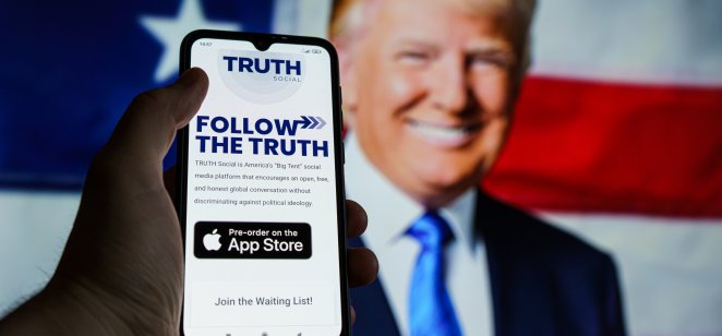 Noticias de negocios: Trump prueba la aplicación ‘Truth’, Tesla (TSLA) investigada